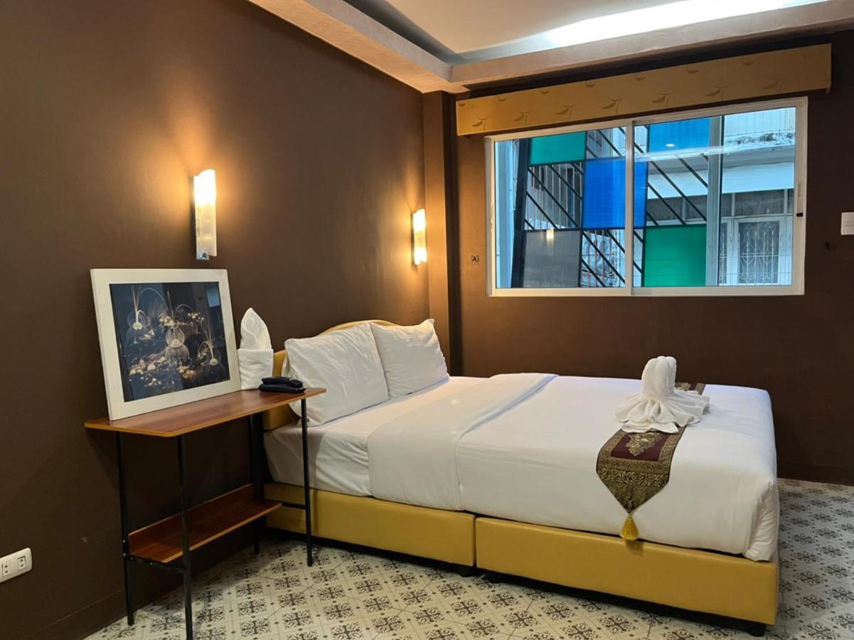 Cozy Rooms Asoke Bangkok Exteriör bild
