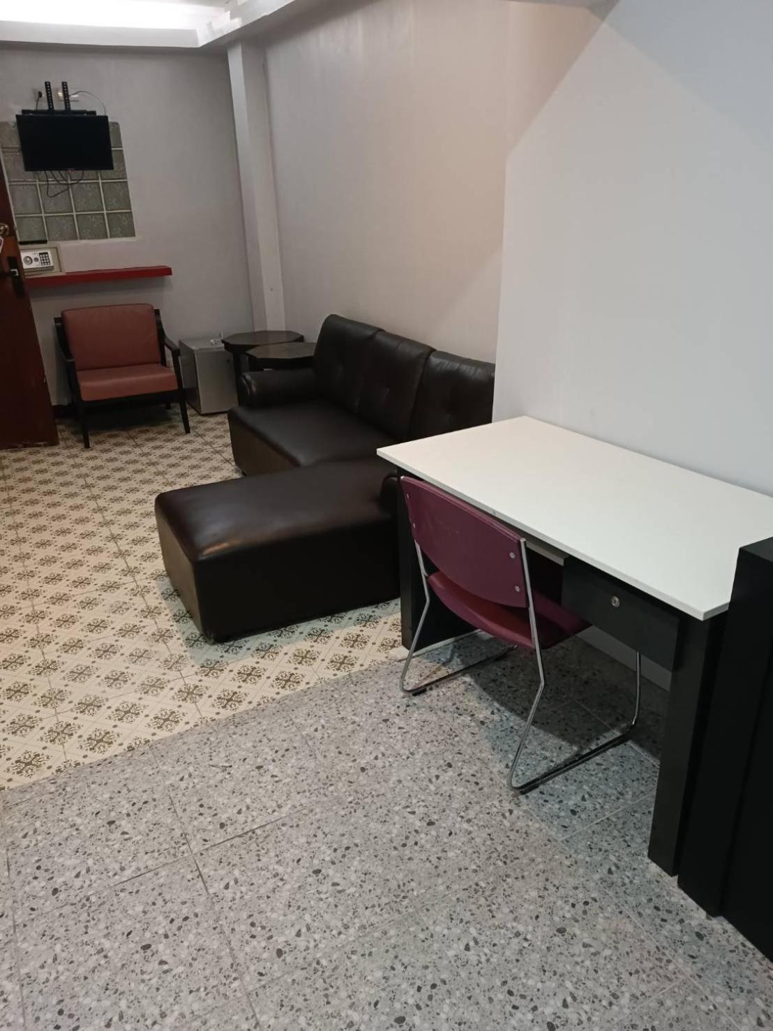 Cozy Rooms Asoke Bangkok Exteriör bild