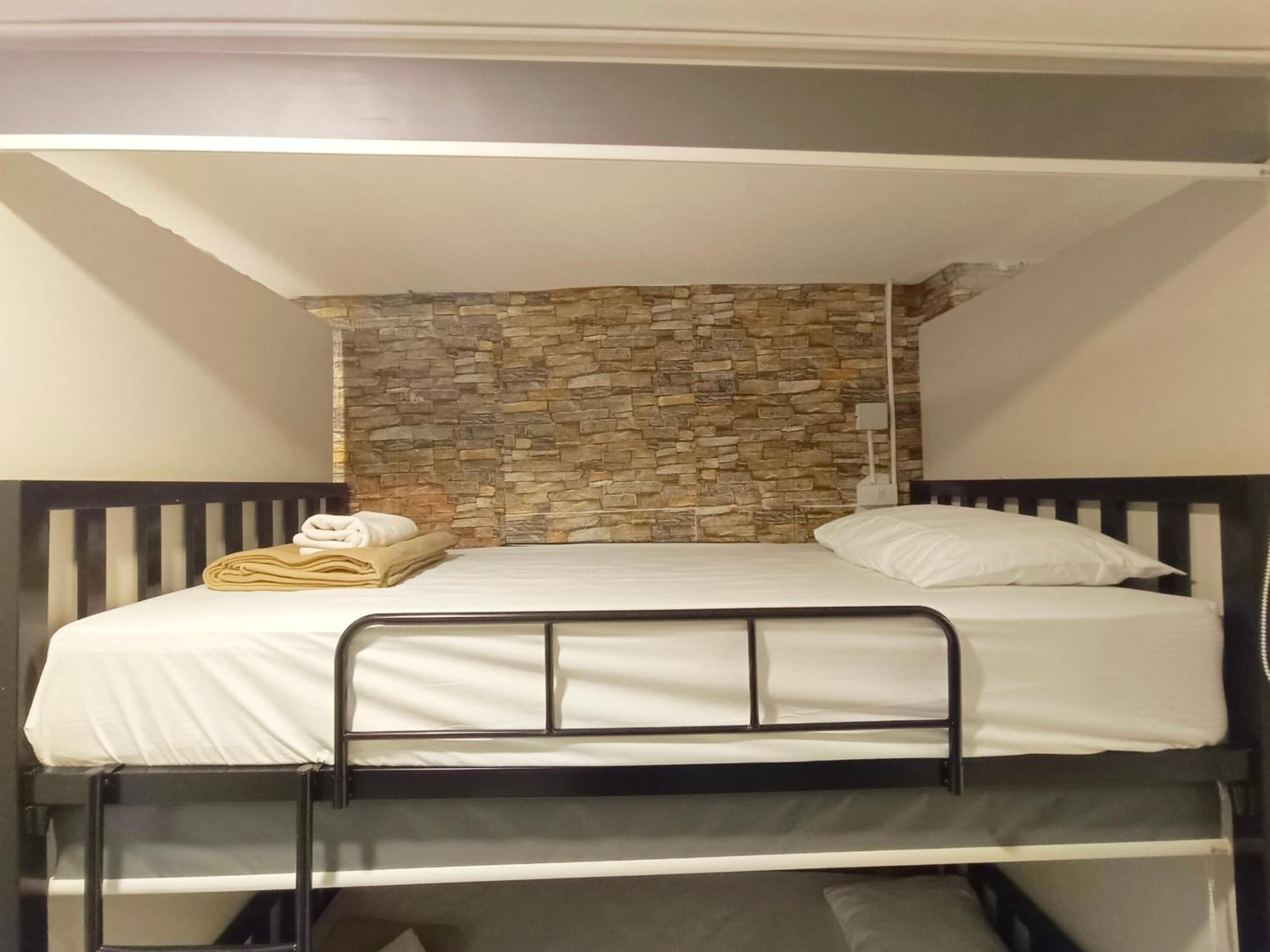 Cozy Rooms Asoke Bangkok Exteriör bild